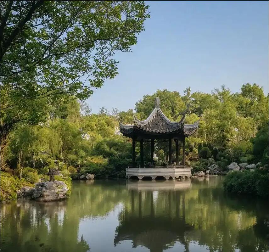 柳州鱼峰岑迷餐饮有限公司